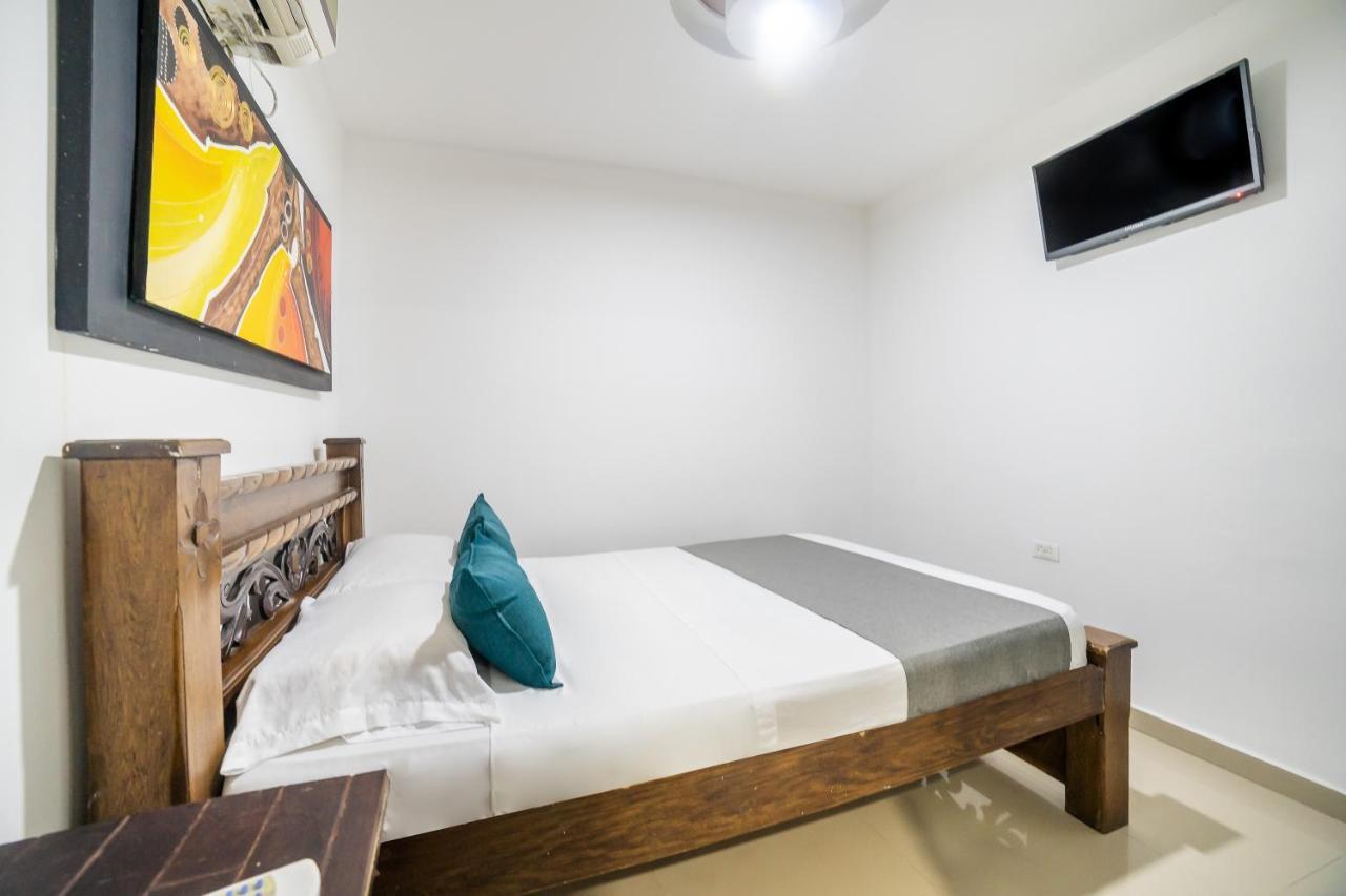 Ayenda Puerta Del Oeste Hotel