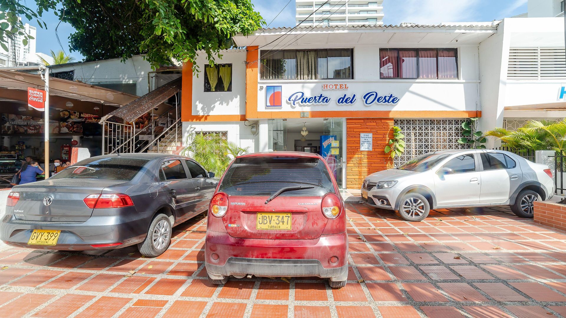 Ayenda Puerta Del Oeste Hotel