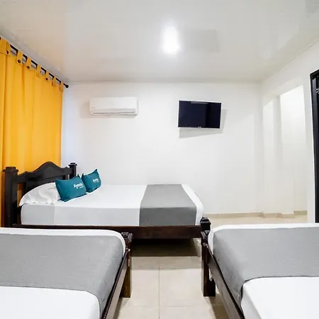 Hotel Ayenda Puerta Del Oeste 3*